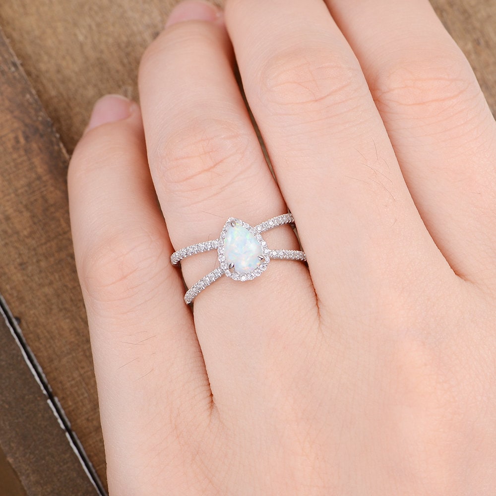 Grande Halo Oval Pear Shape Teardrop Declaración 10Ct Creado Anillo De