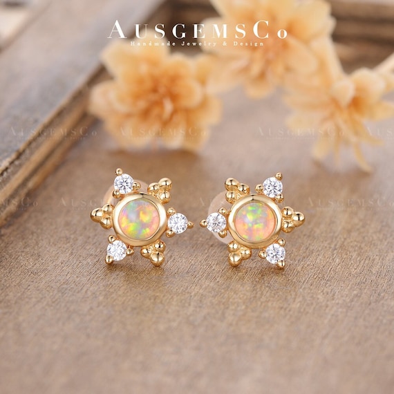 Orecchini A Bottone Con Perle D'acqua Dolce Floreali Ispirati Alla - Foto 8