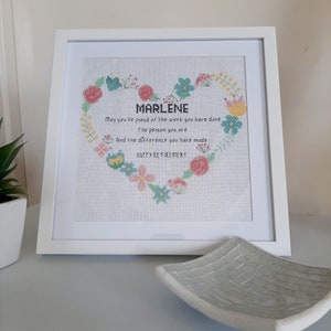 Digitaal kruissteekschema - Bloemenhart Pensioenkrans (gepersonaliseerd)