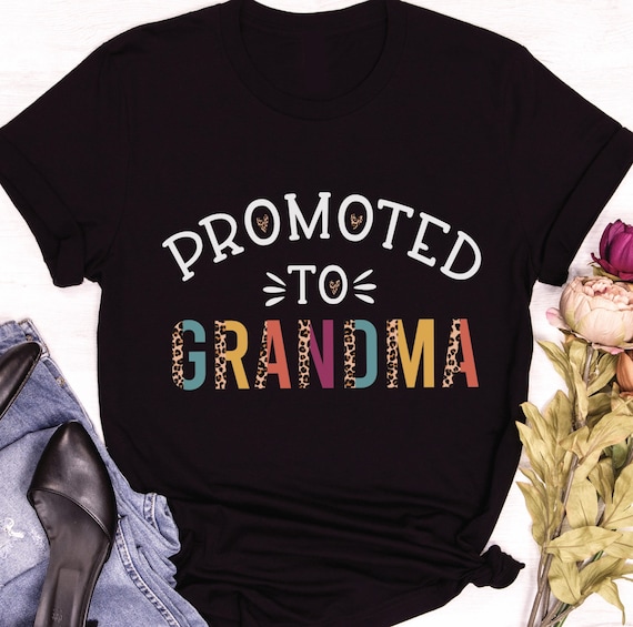 Womens Promoted To Grandma Tee Shirt Est 2020 Pregnancy Reveal Gift Womens Promoted To Grandma Tee Shirt Est 2020 Pregnancy Reveal Gift
