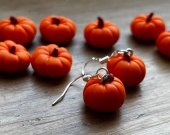 Handmade Pumpkin Earrings, Autumn Earrings, Jack O Lanterns, Spooky Earrings, Halloween Accessories, Pumpkin Drop Earrings, 3D Pumpkin