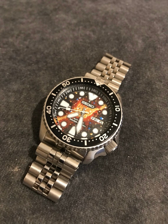 Handpainted Galaxy Seiko SKX007 Dial Red \u0026 Gold Unusual | Etsy Denmark