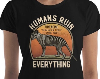 Thylacine Shirt Gift Extinct Tasmanian Tiger Australian Animal T-Shirt Womens Animal Rights Activist Tee Animal Conservation Supporter Shirt