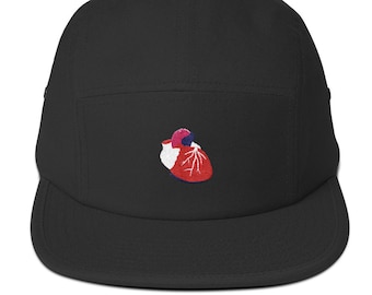 Unisex 5 panel cap / hat with embroidered heart