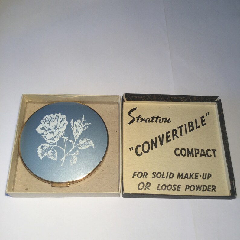 1960s Vintage Stratton Convertible Compact in Original Box Stratton White Rose on Blue Powder Compact