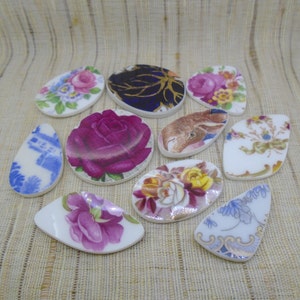 10 cabujones de porcelana vintage grandes - 45 g Tamaños mixtos, varios patrones y formas, China reciclada, ENTREGA GRATUITA EN TODO EL MUNDO 3680