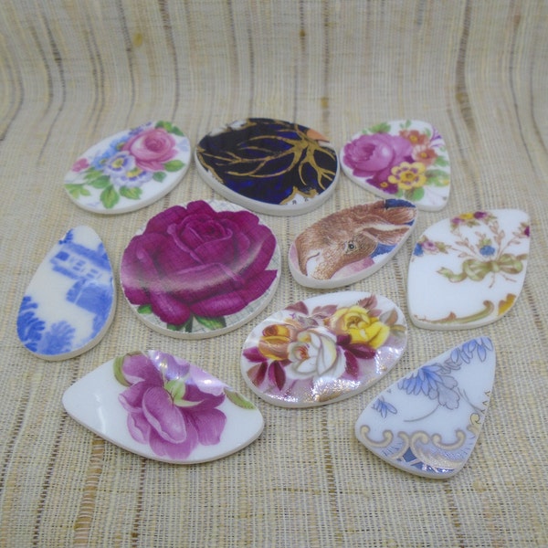 10 x Large Vintage Porcelain Cabochons -  45g Mixed Sizes, Various Patterns and Shapes, Upcycled China, FREE WORLDWIDE DELIVERY 3680
