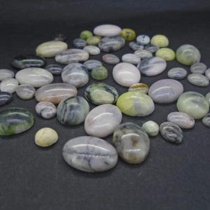 30 x Skye Marble Cabochons - Calibrated Cabs, Mixed Sizes, Jewellery Setting, Polished, Scotland, Skye, Cuillins, - FREE WORLDWIDE DELIVERY