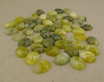 50 cabujones de mármol irlandés - Gemas verdes ovaladas de 10 x 8 mm