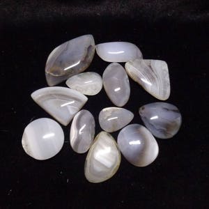 6 x Cabochons d’agate du Botswana - Différentes formes, belles bandes grises et motifs tourbillonnants, de vrais taxis en pierres précieuses LIVRAISON GRATUITE DANS LE MONDE ENTIER 3082