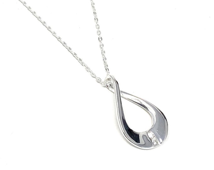 Stunning Ladies Sterling Silver Twisted Loop Pendant with Cubic Zirconias on a 46cm Necklace