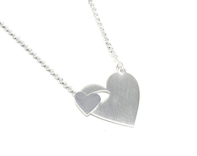 Ladies Sterling Silver Heart Necklace 43cm Ideal for Girls, Mum, Grandmother, Sister, Friend, Girlfriend, Wife