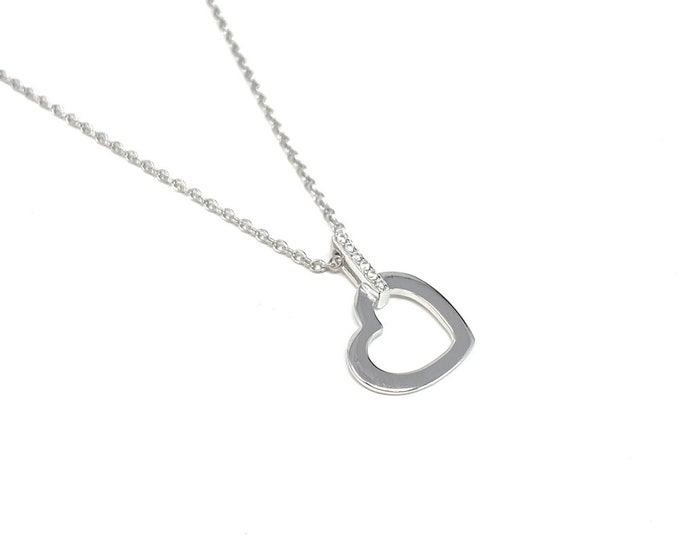 A Stunning Ladies Sterling Silver Plain Heart with Cubic Zirconia Bail on a 45cm Necklace