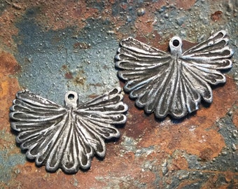 Flower charm, set of 2 Windflower earring charms E2033
