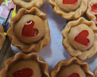 Valentine mini pies in 3 scents