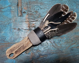 Buffalo horn & Driftwood Smudge fan ~ feather wand