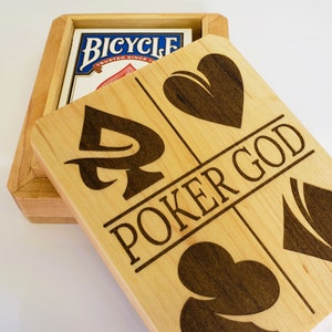 Boîte personnalisée pour cartes à jouer, boîte plate-forme personnalisée, cadeau d'anniversaire pour lui, cadeau personnalisé pour joueur de poker, cadeau pour amateur de cartes, cadeau pour mari