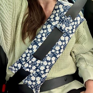 Seatbelt pillows - Cushions for post-surgery comfort - Breast Mastectomy, port, heart, kidney, c-section, hysterectomy, ovarian cancer