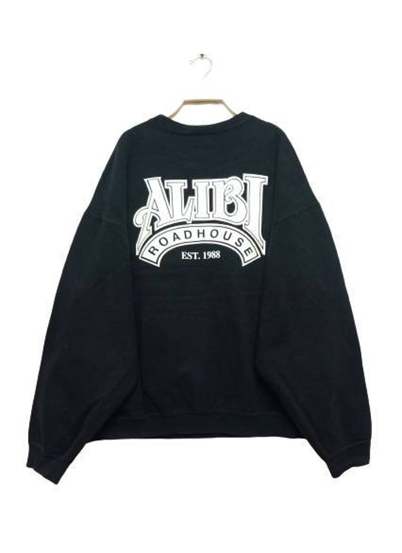 Uwo sweatshirt top