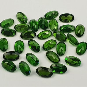 30 pcs. green chrome Diopside gemstone, 7.38ct., from Russia, none treatment, oval shape