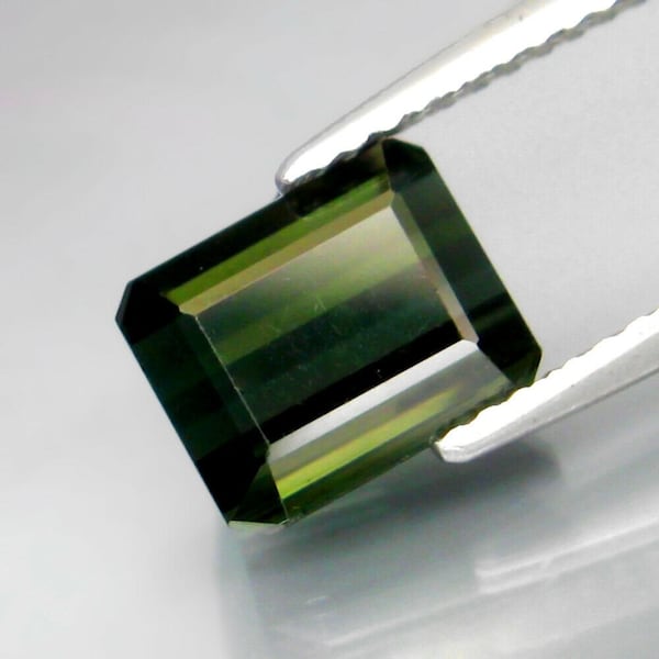 Natural green Tourmaline gemstone, clean, 2.25 ct., Emerald cut, from Mozambique, none treatment