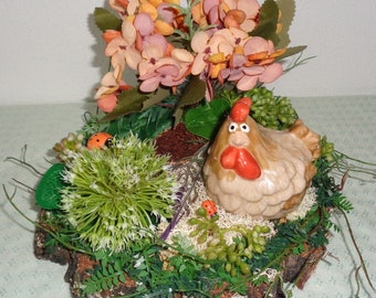 Flower arrangement * Table decoration * Ceramic rooster *