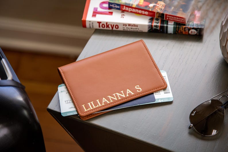 MuujeeWeddings Passport Holder - Thumbnail 2