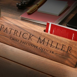 Wood Name Block with Business Card Holder 10 inches Desk Sign, New Office or Promotion Gift, Work Job Title, Father's Day Teacher Gift afbeelding 1