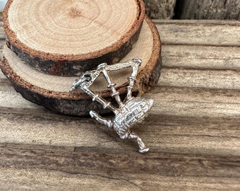 Vintage Silver Scottish Bagpipes Charm, Highland Pipe Instrument, Solid Necklace Bracelet Pendant, Scotsman Scotland Souvenir, Irish Gift