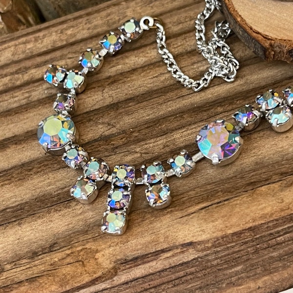 Vintage Regenboog Iris Diamanté Ketting | Jaren 1990 Rainbow Crystal Sparkly Jewellery | Zilveren Metalen Ketting | Iets Old Bridal Prom | Geschenk