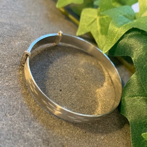 Vintage English Silver Children&#39;s Bangle Bracelet | Small Tiny Diamond Engraved Jewellery | Newborn New Baby Baptism Christening Gift