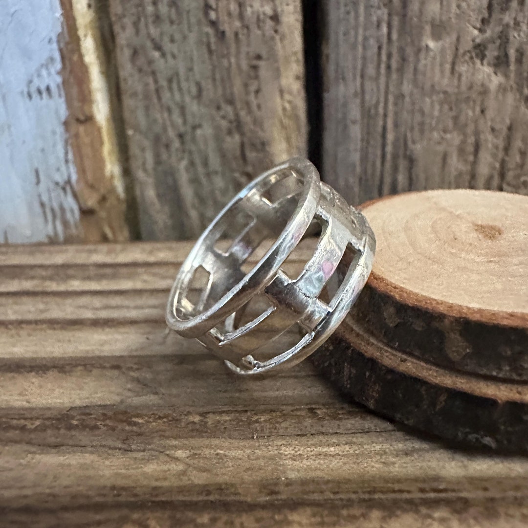 Silver Pearl Modernist Band Ring