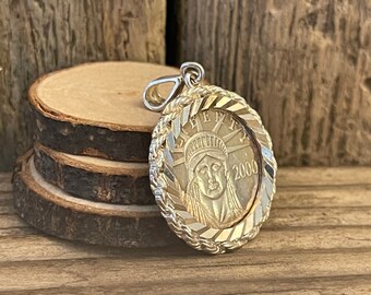 アクセサリー 203jewelry liberty necklace Crescendo SJ INC New ICED Out Statue Liberty Pendant &2mm/24