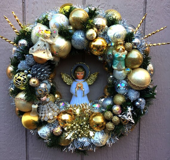 Christmas Ornament Wreath Vintage And New Ornaments Etsy