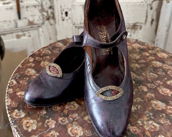 Antique shoes - Bally - Beurer Zurich - leather pumps - Mary Jane - 1920s - Edwardian shoes