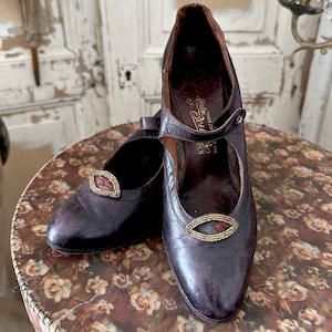 Antique shoes - Bally - Beurer Zurich - leather pumps - Mary Jane - 1920s - Edwardian shoes