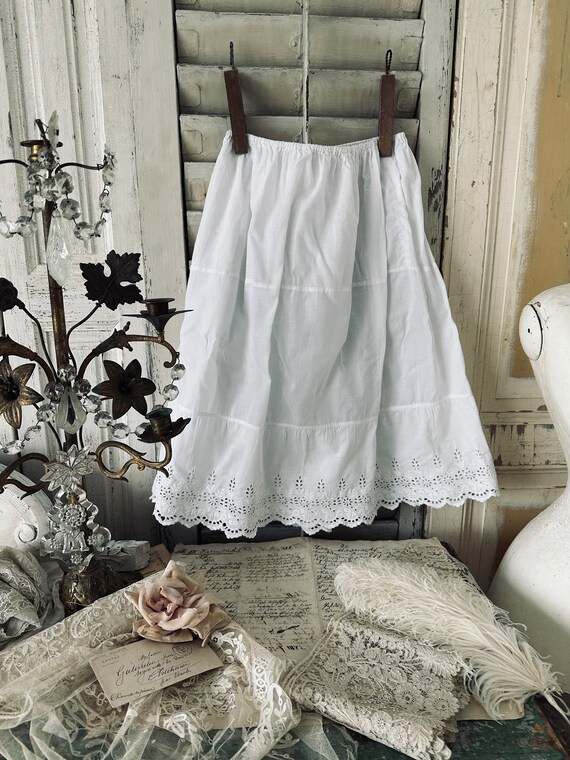 Unique vintage petticoat sales