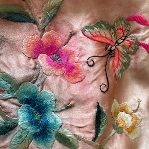 シルクに中国風の刺繍 - ヴィンテージクッション - 花柄のモチーフが入った2個セット - みすぼらしい私室とパリのシックな雰囲気