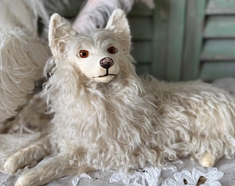 アンティークの犬型パジャマホルダー、愛らしいポメラニアン、毛皮 
