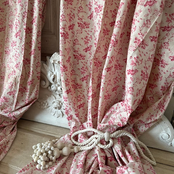 Antique French cotton chintz curtain with a delicate chinoiserie floral pattern in pink and cream