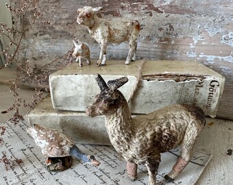 Antique German Curiosity Farm – Early Mass Animals with Patina | Putz Figures & Nativity Charm