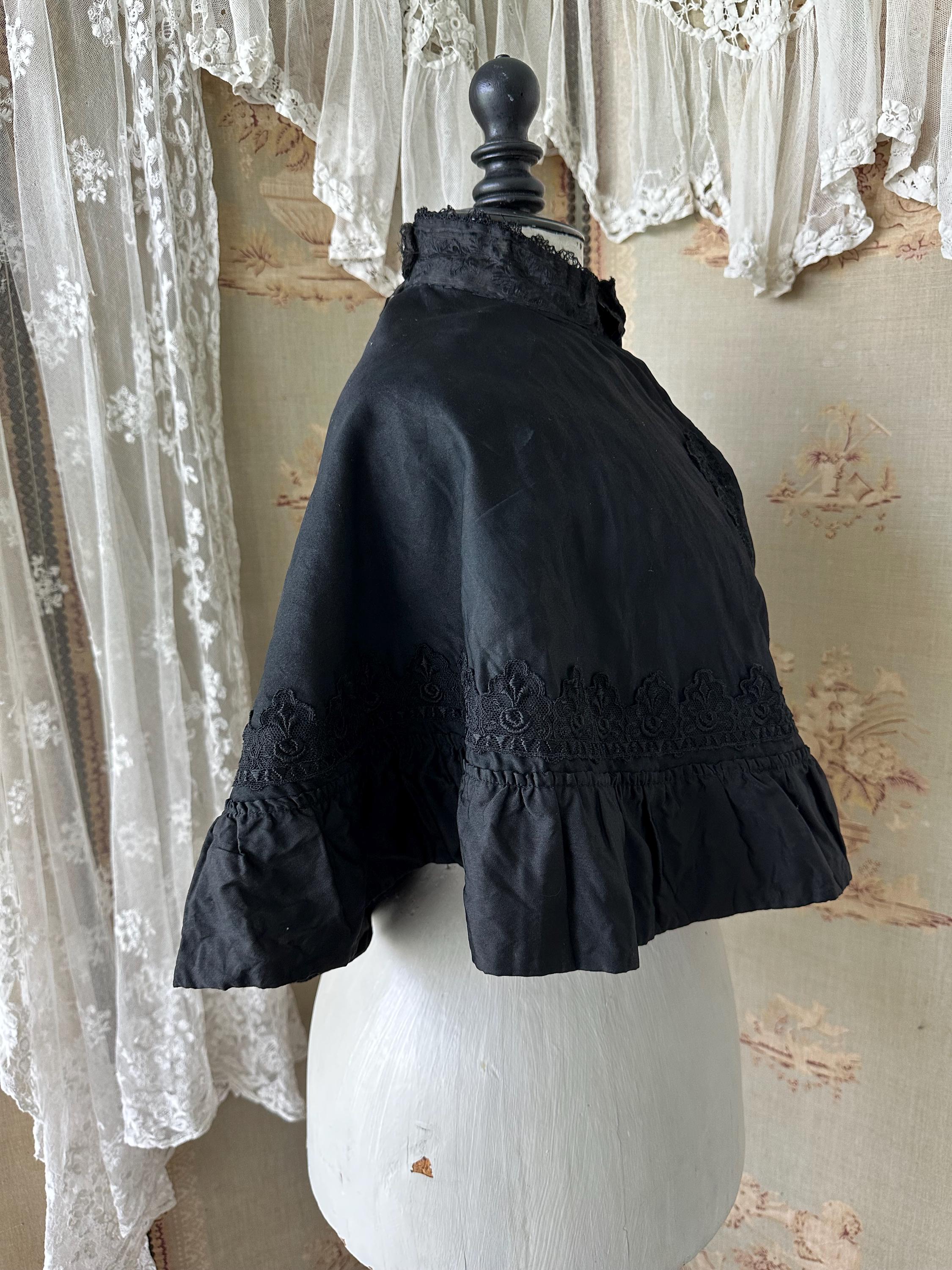 その他 Handmade Antique Lace Capelet Handmade Antique Lace Capelet – makky