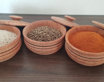 Round Wood Salt Box Pot Case, Pepper Paprika Spice Keeper w/ Cup Lid, Carved Wooden Shakers Saltworts - 1PC