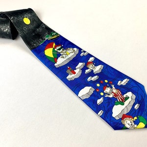Vintage Novelty Christmas Bears on Ice Tie