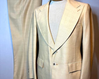 Vintage 70s Men’s Light Beige Polyester Suit -Size 38-39 Jacket, Pants 33 x 31