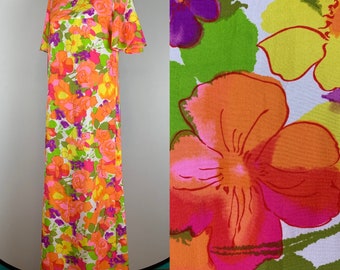 Vintage 70s Muu Muu Tiki Hawaiian Dress