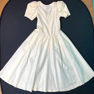 White Lace Full Skirt Regencycore Dress | Vintage 80’s | Size 10 | Wedding Dress |