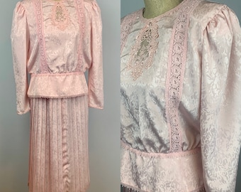 Vintage 80s Pink Puff Sleeve Peplum 2-piece Set | Regency Lace Top Padded Shoulders | Pleated Skirt |size 10