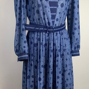 Vintage 80s Polka Dot Striped Blue Dress | Padded Shoulder Puff Sleeve | Accordion Pleated Skirt | Size 10