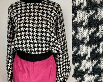 Vintage Batwing Cropped Houndstooth Sweater | Black and White | Small-Medium